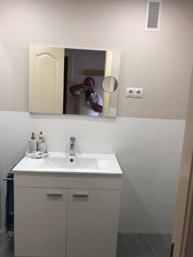 Malaga Playa Centro Ideal Familia Y Amigos المظهر الخارجي الصورة
