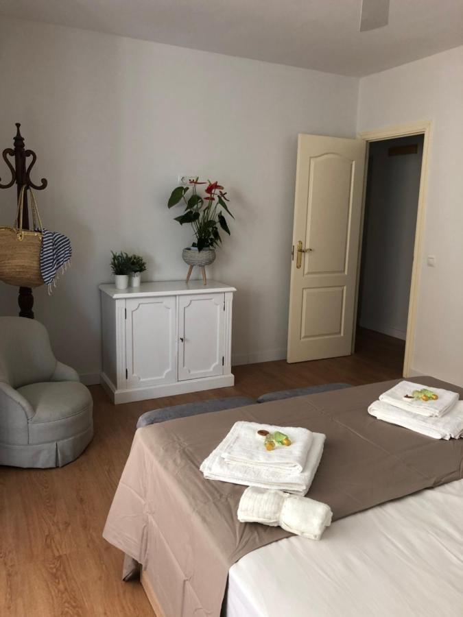 Malaga Playa Centro Ideal Familia Y Amigos المظهر الخارجي الصورة