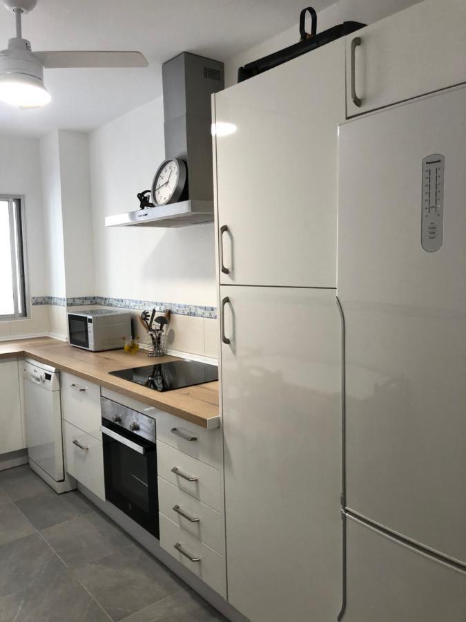 Malaga Playa Centro Ideal Familia Y Amigos المظهر الخارجي الصورة